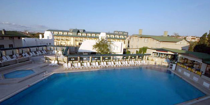 Tahsin Tarhan Darıca’da otel aldı