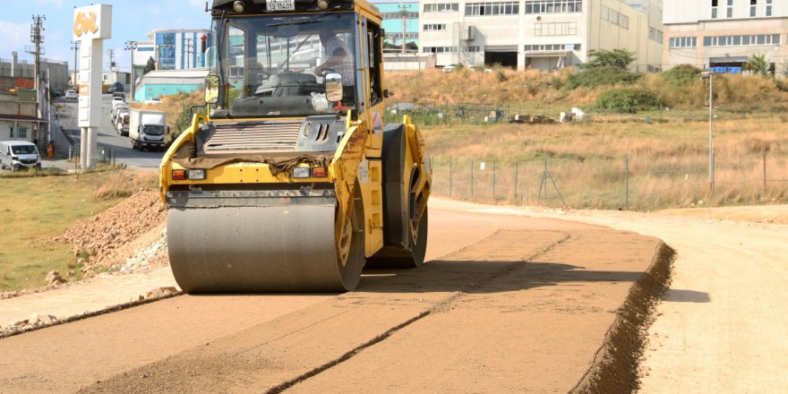 Şekerpınar'da yol konforu arttırılıyor