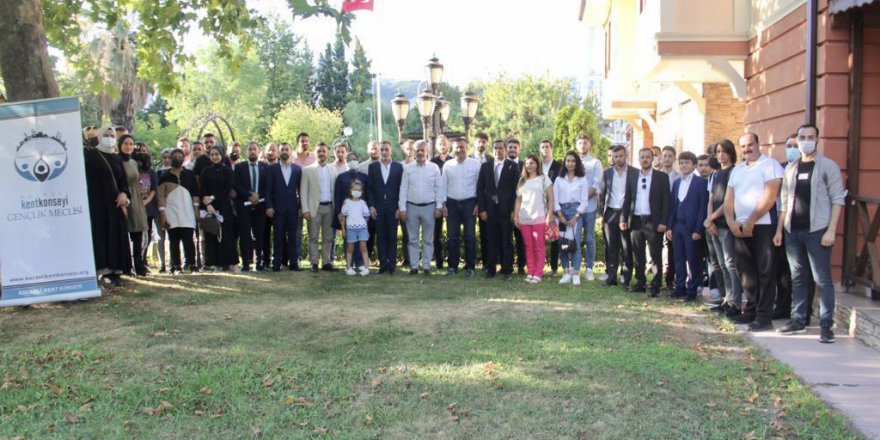 “Geleceği planlarken gençler olmazsa olmazdır”