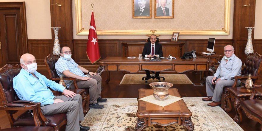 Trabzonlular Vali Seddar Yavuz’u ziyaret etti