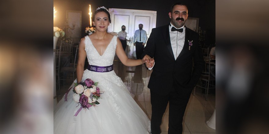 Tuğba ile Savaş dünya evinde