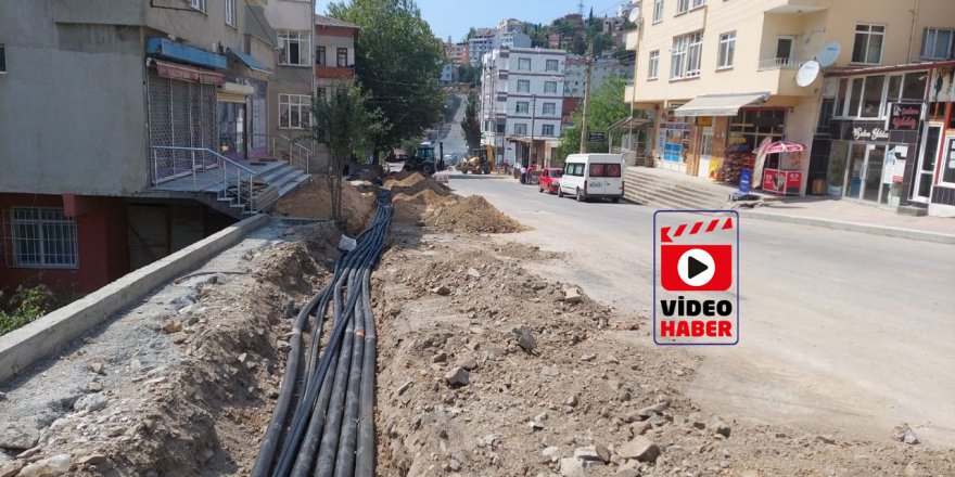 Gebze Fikri Altıokka Caddesi’nde üstyapı çalışması