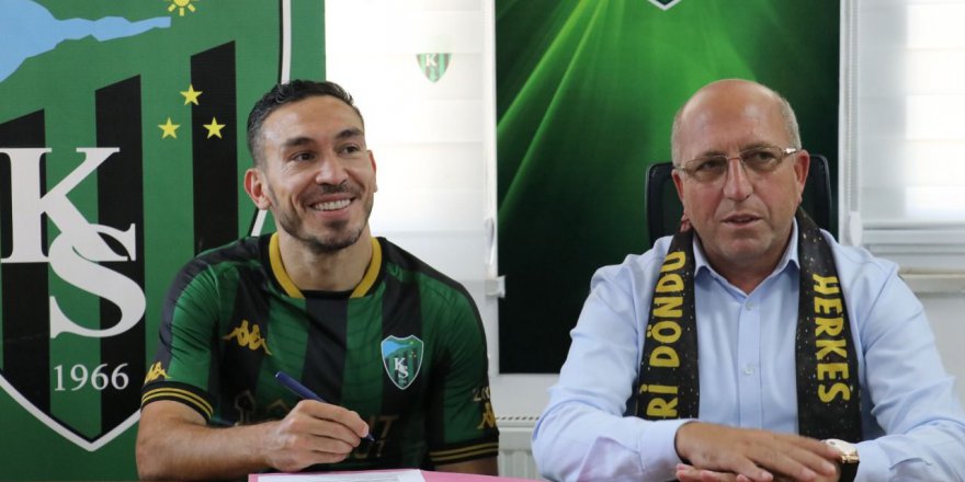 Kocaelispor Mevlüt Erdinç'le sözleşme imzaladı