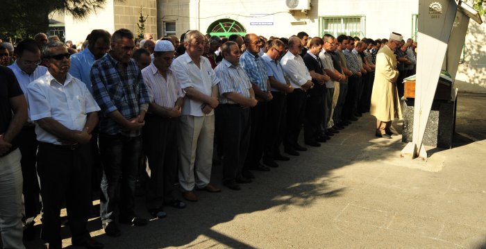 Orhan Özçelik ebediyete uğurlandı