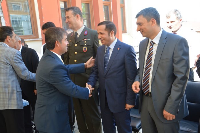 Dilovası Kent Meydanı'nda bayramlaştı