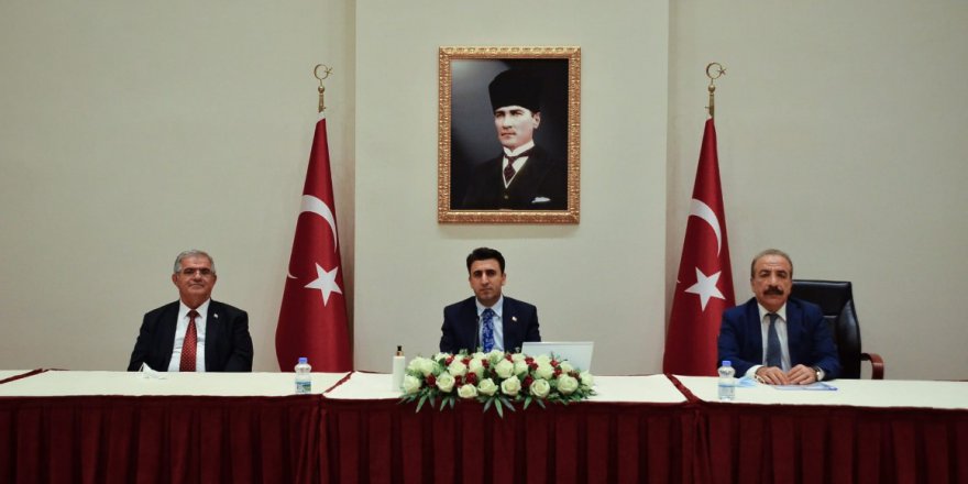 Şefik Aygöl, Vali Seddar Yavuz’u ziyaret etti