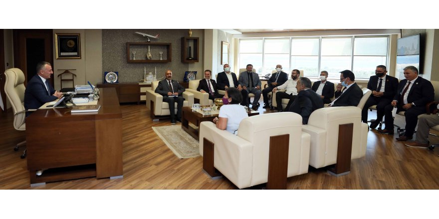 Kocaelili muhtarlardan Büyükakın’a ziyaret