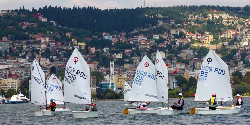 Körfez’de yelkenler fora