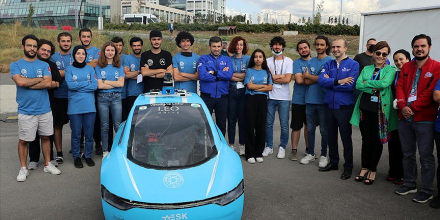 Bayraktar gençlerin çağrısına kayıtsız kalmadı