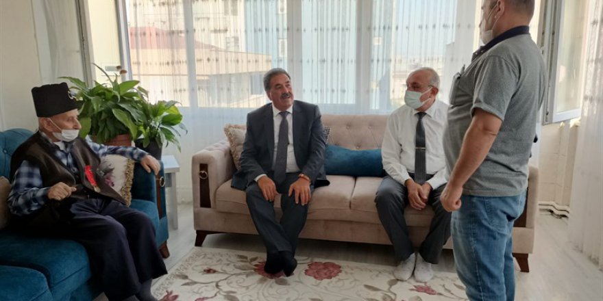 Kaymakam Güler’den gazilere ziyaret