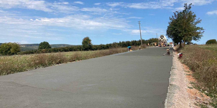 Köylere beton yol yapılıyor