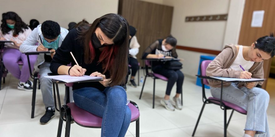 Ücretsiz üniversite hazırlık kurslarında dersler başladı