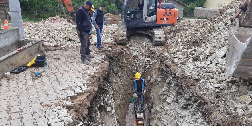 İSU altyapı çalışmaların devam ediyor