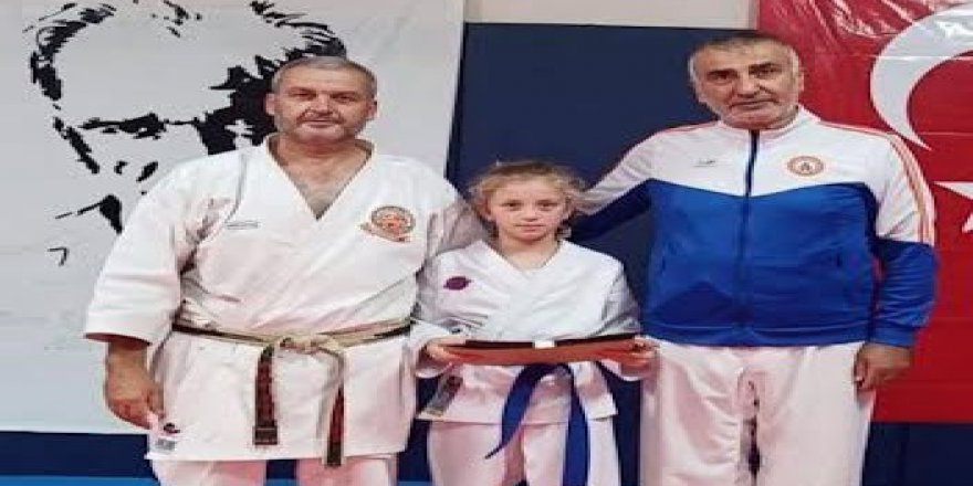 Yaren Elif kahverengi kuşağı aldı