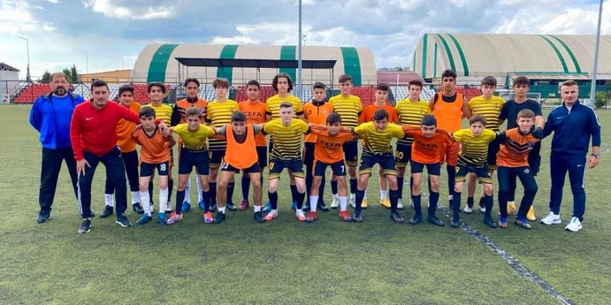 Avni Kalkavan’da gençlerin buluşması