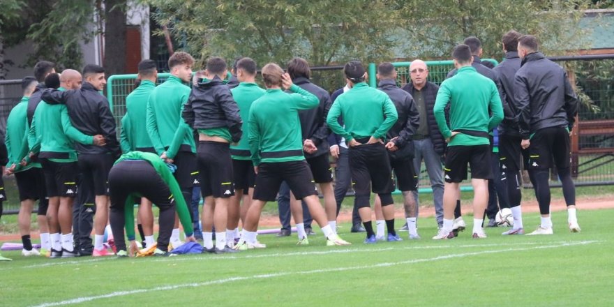 Başkan Koyun takımı kutladı