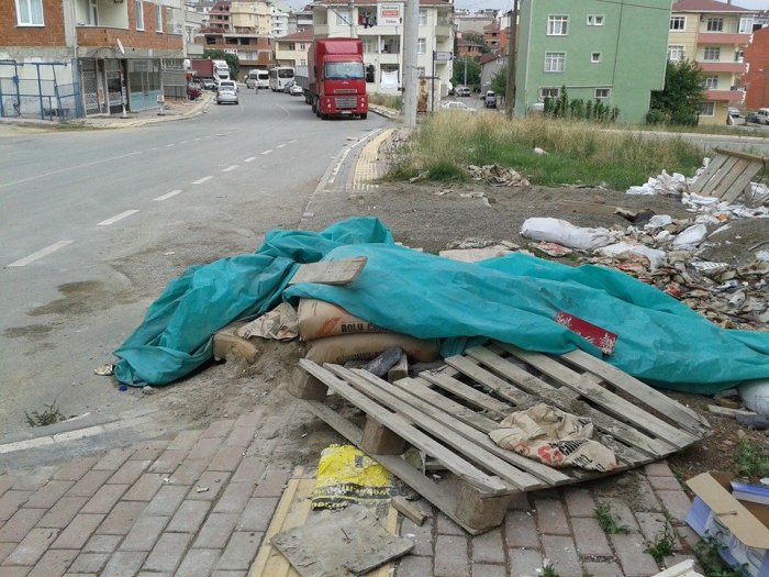Atatürk Mahallesi’ndeki şikâyetler bitmek bilmiyor