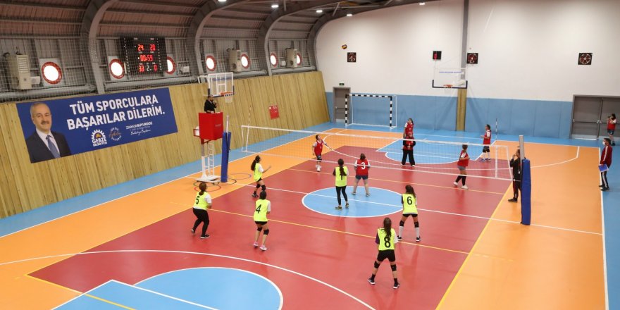 Gebze’de Liseler Arası müsabakalar başladı
