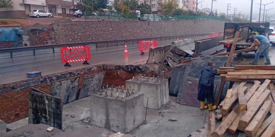 Tramvay inşaatı devam ediyor