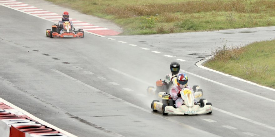 Karting Şampiyonası 7. ayak yarışları Kocaeli'de yapıldı