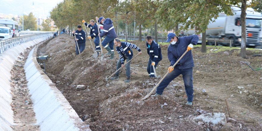 Yeni Emniyet Müdürlüğü binasında çevre düzenlemesi