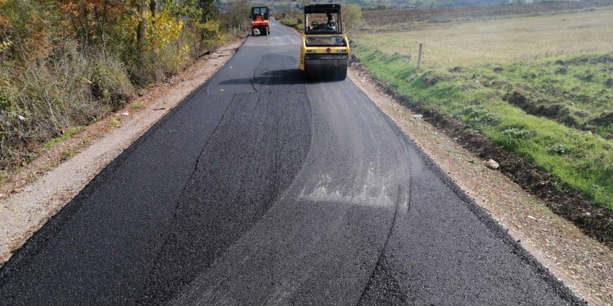 Kırkarmut-Yağcılar arası asfaltlanıyor