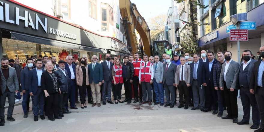 Fethiye Caddesi’nde ilk kazmayı Hürriyet vurdu