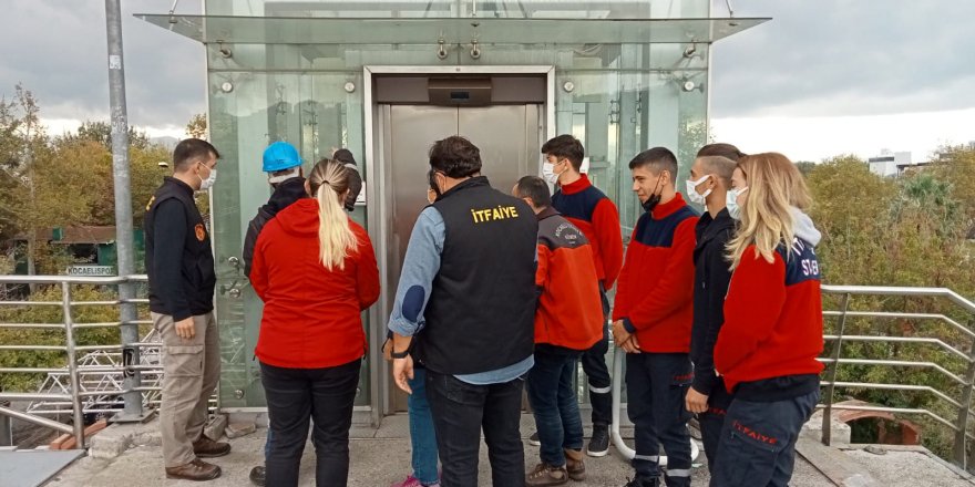 Kocaeli İtfaiyesi’nde eğitimler sürüyor