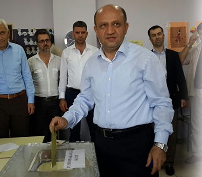 Bakan Işık oyunu kullandı