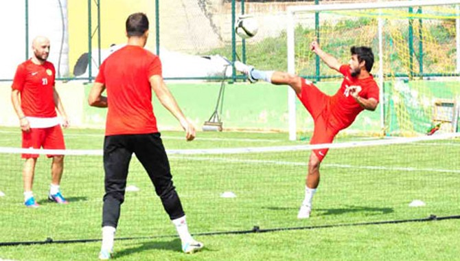 DARICA GÖRÜCÜYE ÇIKIYOR