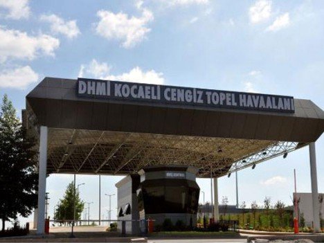 Askeri uçaklar sivilden daha fazla uçuyor