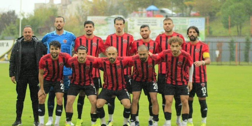Gölcükspor galibiyetle tanıştı 1-4