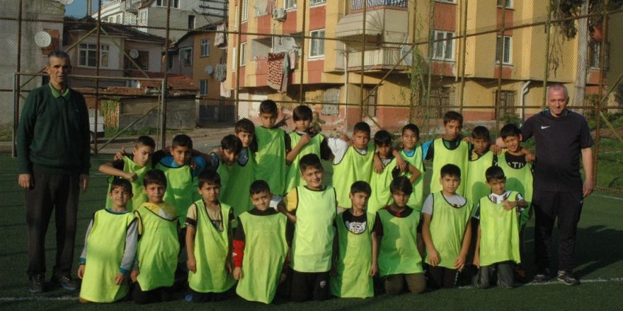 Serdar Gençlik Spor gençlere kucak açtı