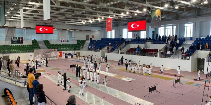 Eskrimciler Darıca’yı sevdi