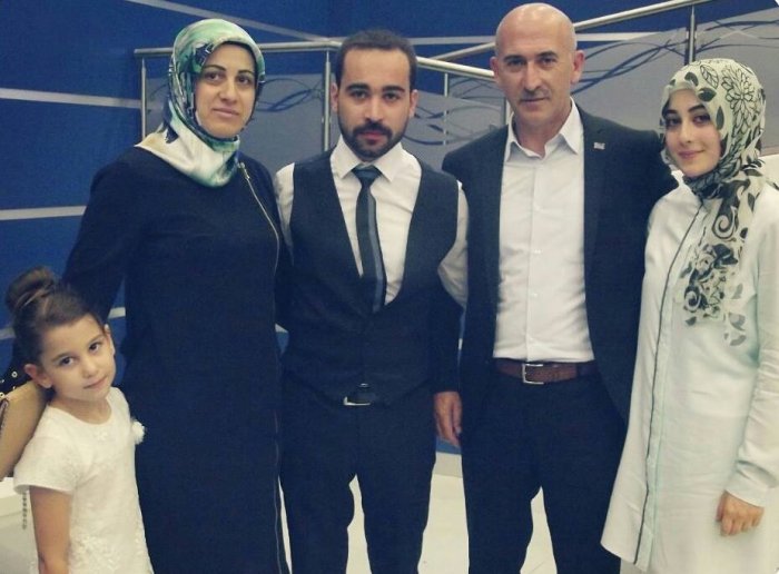 Şenel oğlunu askere gönderdi