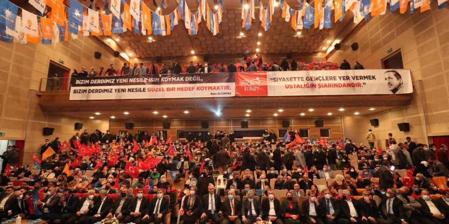 Uluköylü’den Ak Partililere, “Siz kendinize yenildiniz”