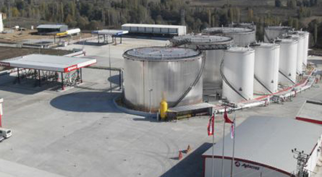 Akaryakıt tesislerine baskın