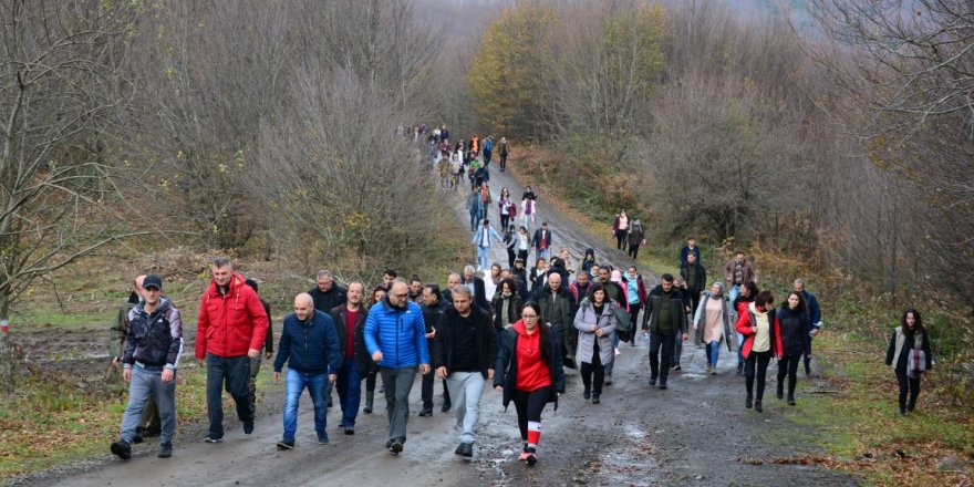 Öğretmenler yürüyüş yaptı