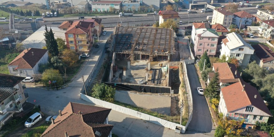 Dilovası katlı otoparkında yoğun imalat