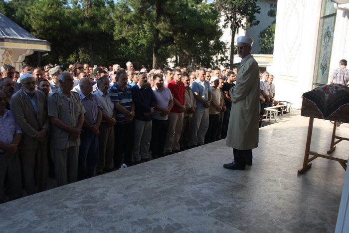 Rakibe Teyzeyi son  yolculuğuna uğurladık