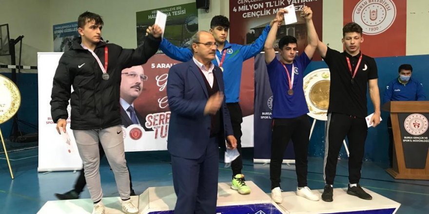 Güreşçiler gelecek vadediyor