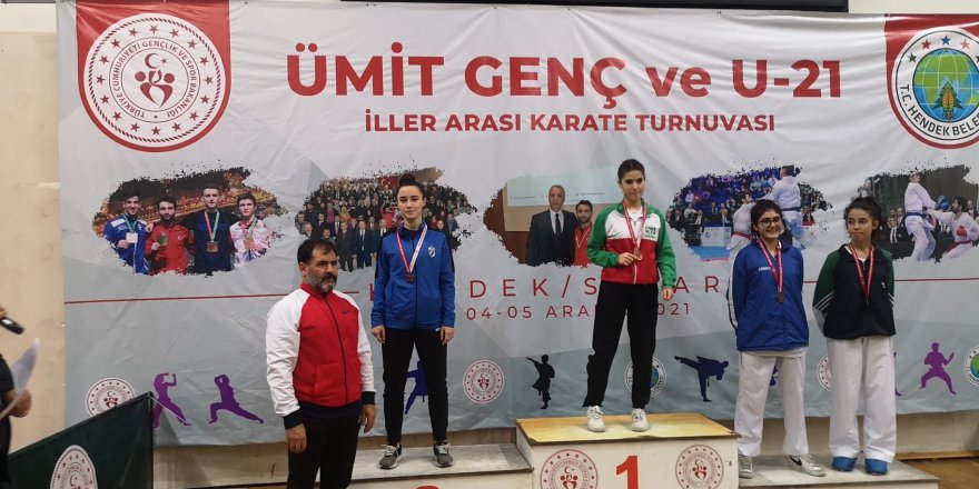 Belediyespor başarıya doymuyor