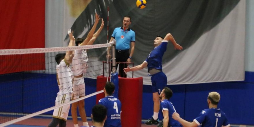 Efeler, Milas’ta seri bozdu: 3-1