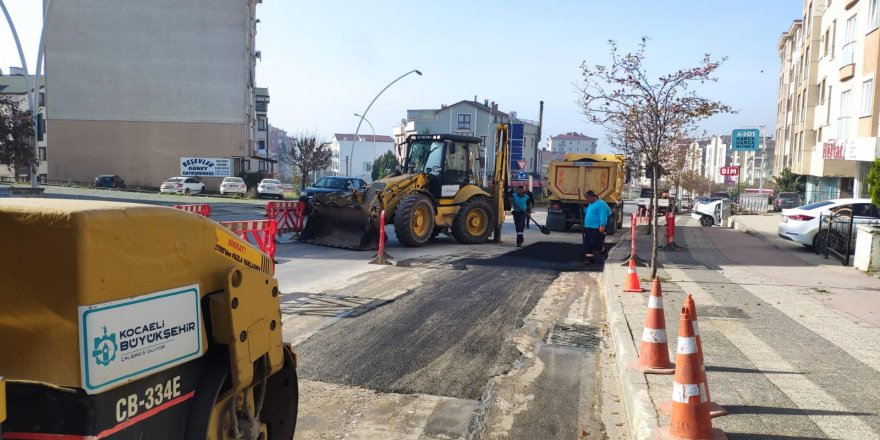 Gebze’de bozulan yollar asfaltlanıyor