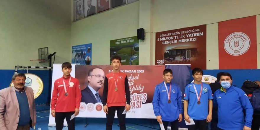 Güreşçiler gelecek vadediyor