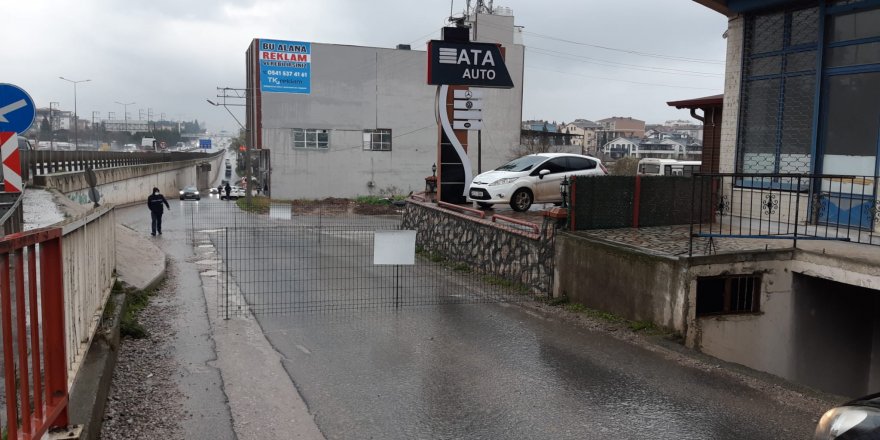 ‘Özel mülk’ deyip yolu kapattı