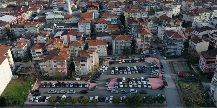 Yapılan otoparktan vatandaş memnun