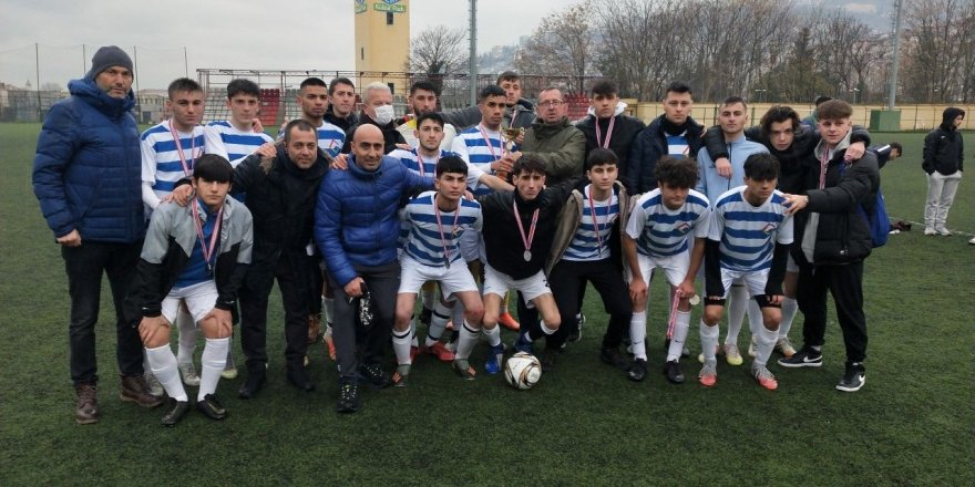 Liseler futbolda şampiyon Hayrettin Gürsoy Spor Lisesi