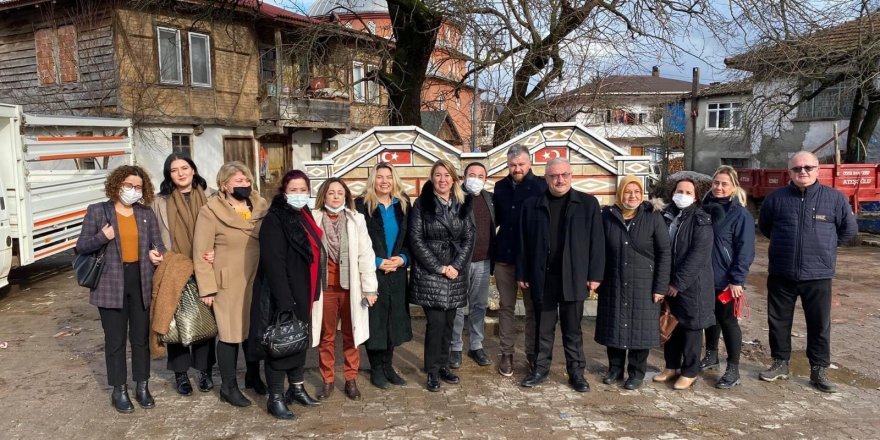 İYİ Partili kadınlardan köylere çıkarma