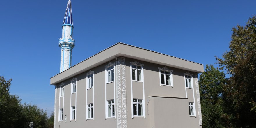 Kartepe’de yapılan cami ibadete açıldı